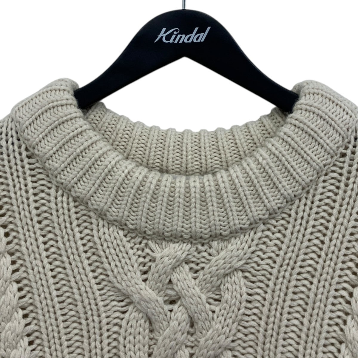 Chunky Cable-Knit Sweater ケーブルニットセーター