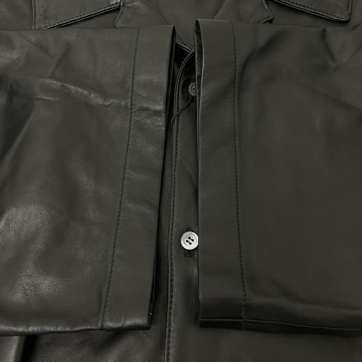 ショートスリーブ ナッパレザー シャツ