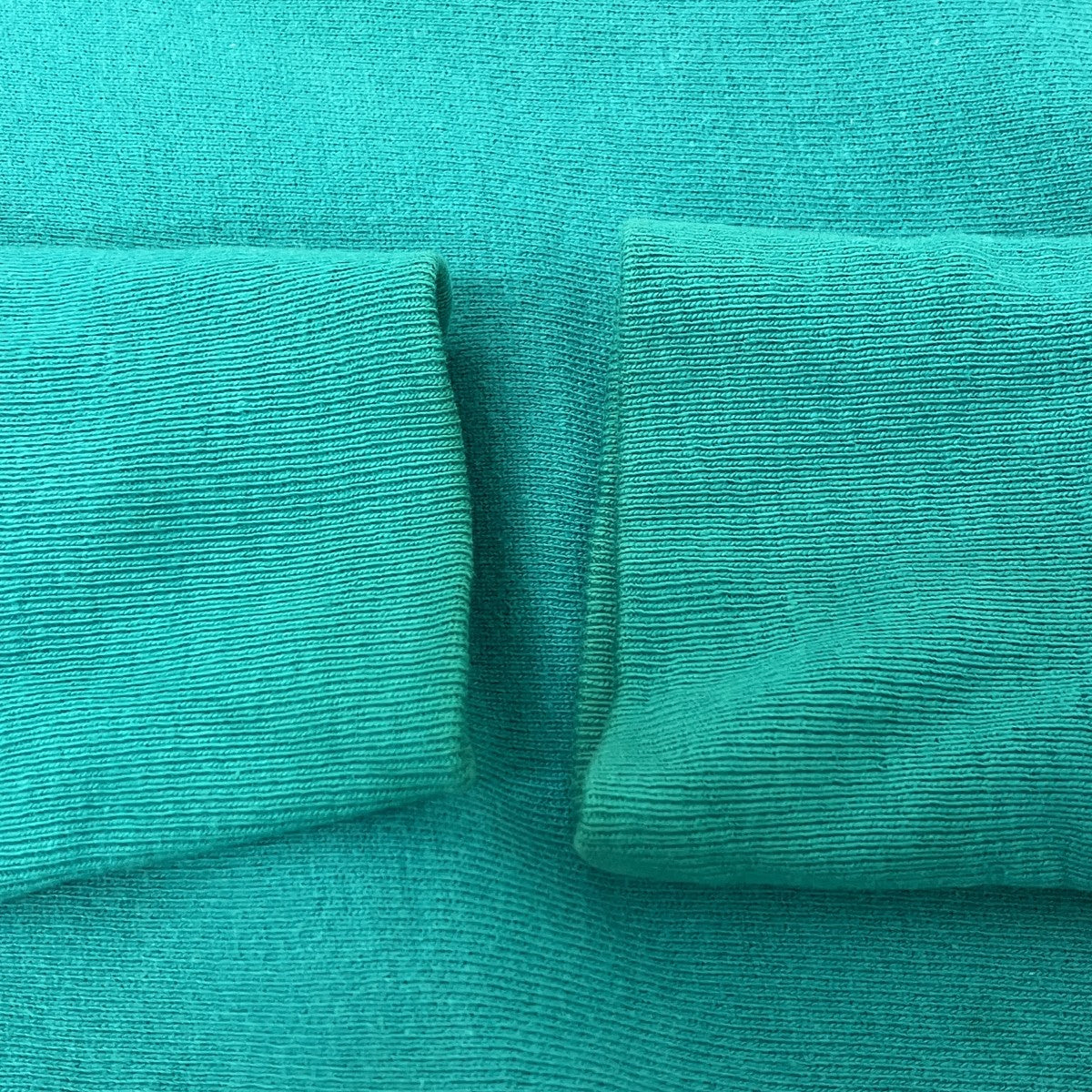 刺繍スウェット