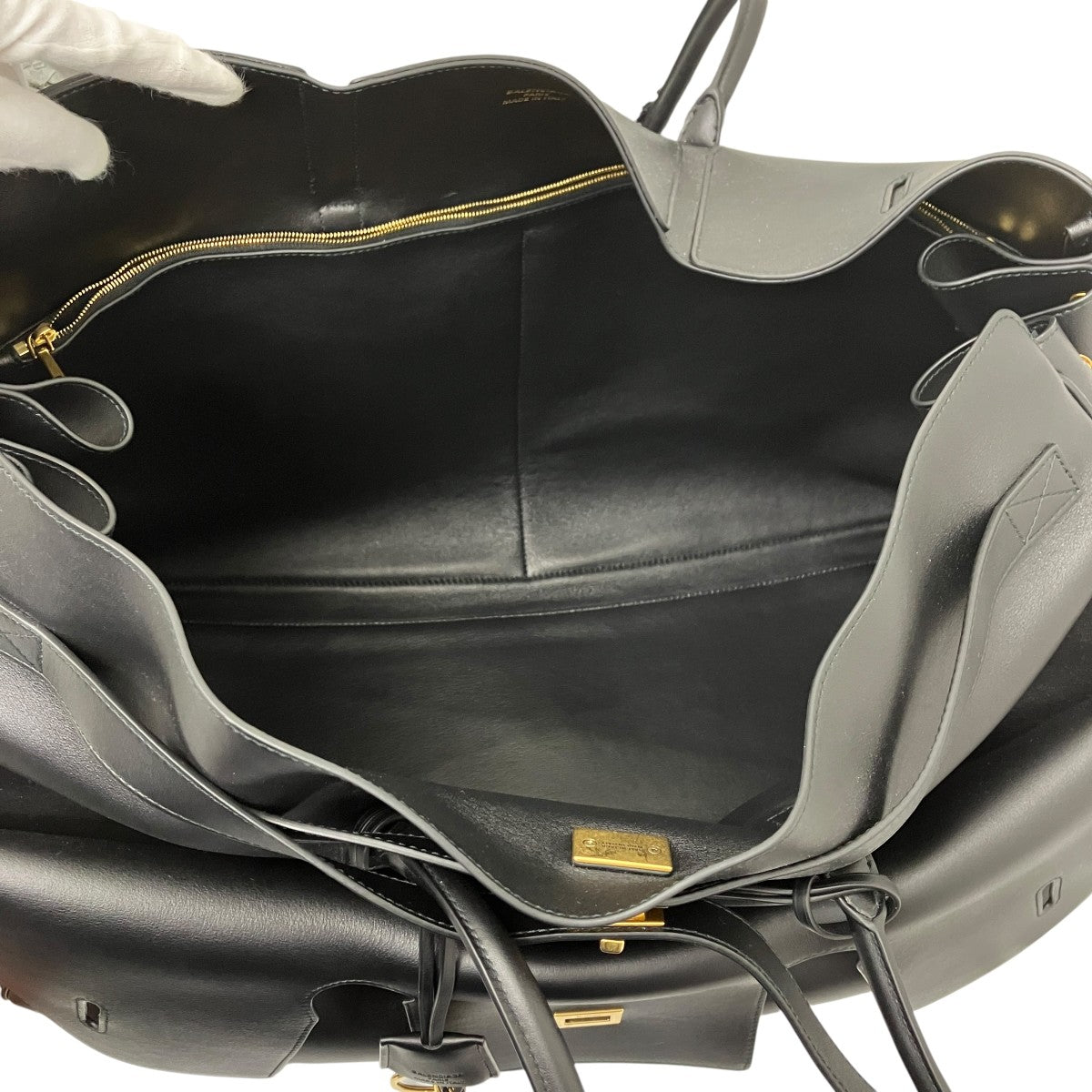 BALENCIAGA ベルエアーエクストララージレザーバッグ 古着・中古-5枚目のアイテム画像
