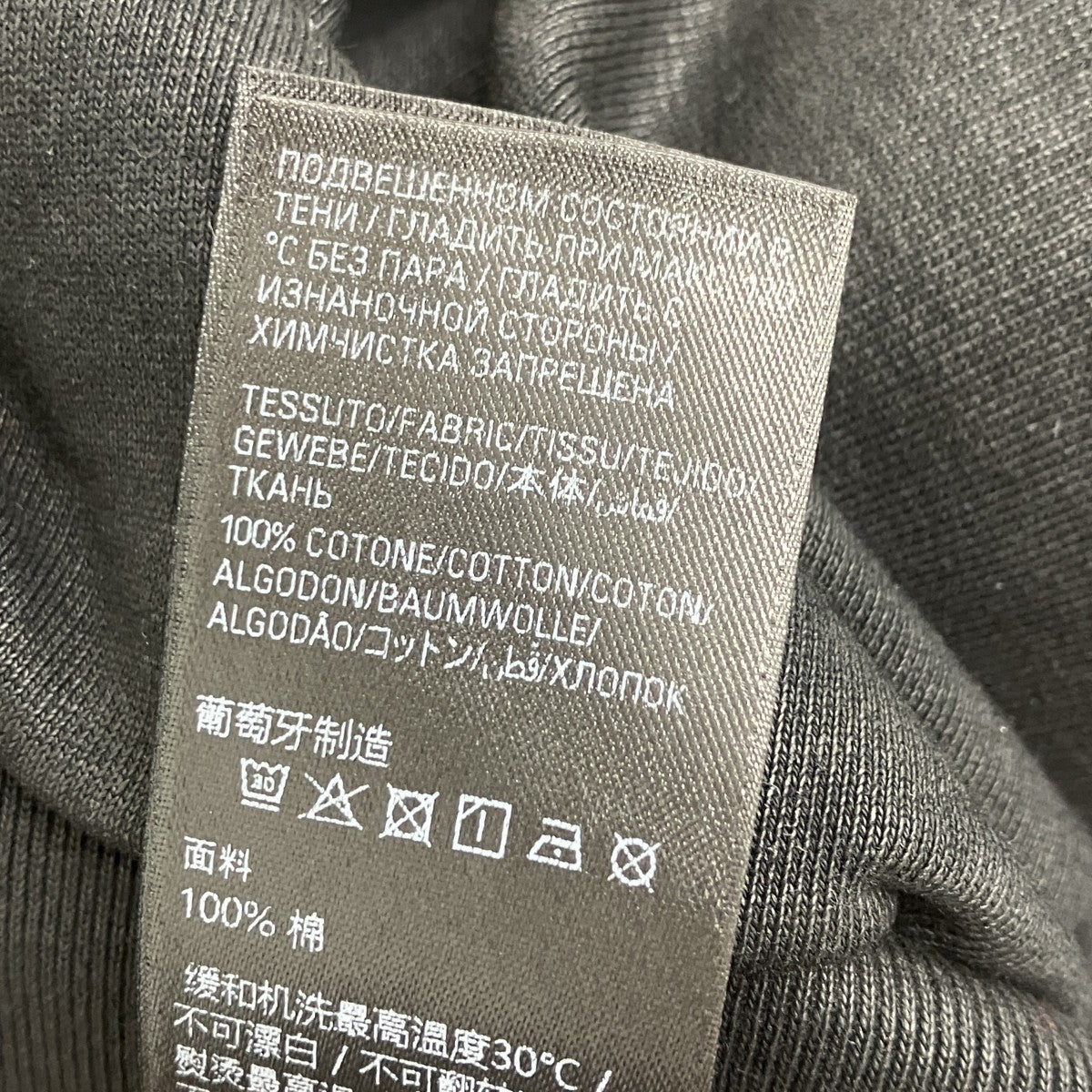 ジップパーカー