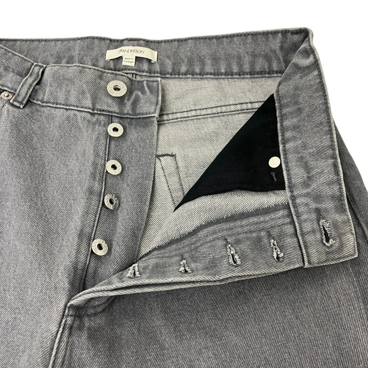 デニムパンツ