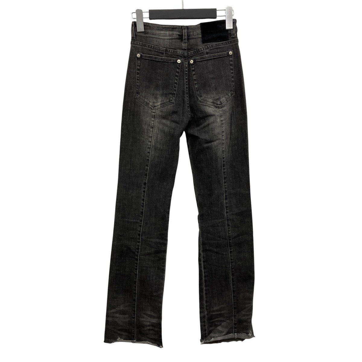 デニムパンツ