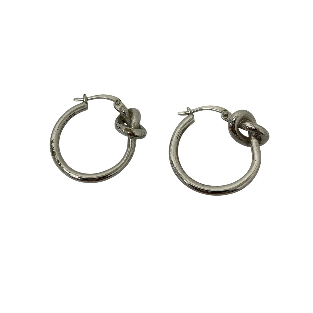ノットピアス