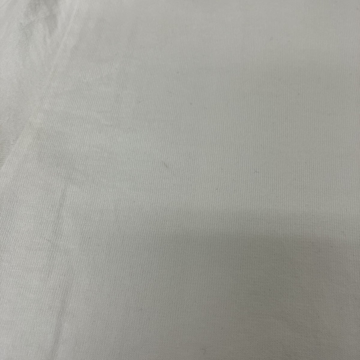 クルーネックTシャツ