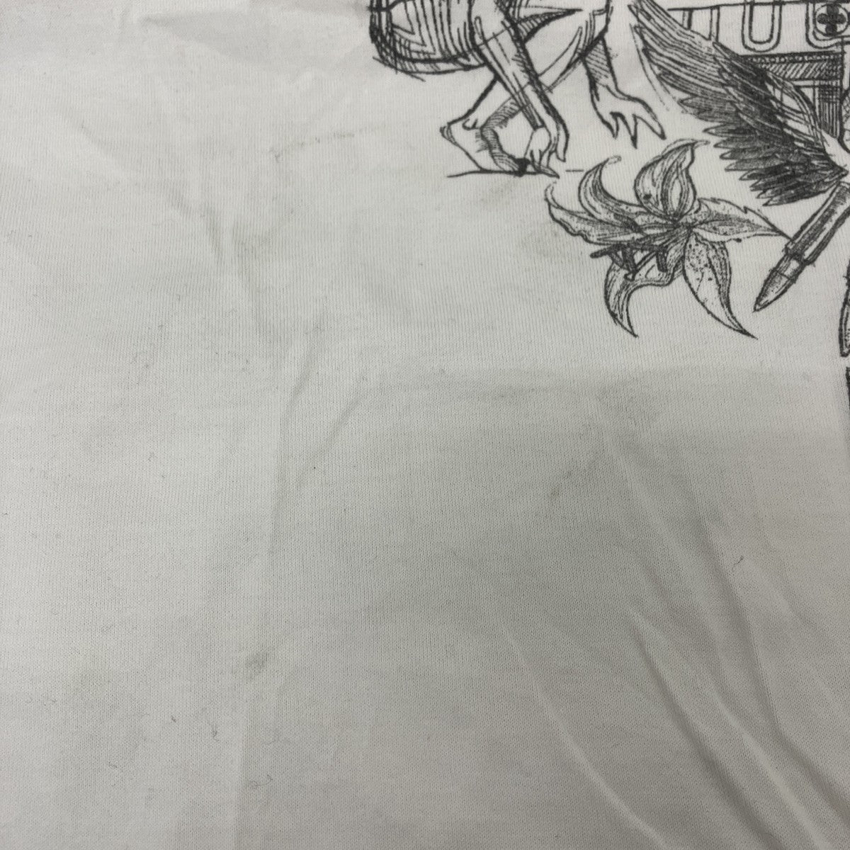 スカルタトゥープリントTシャツ