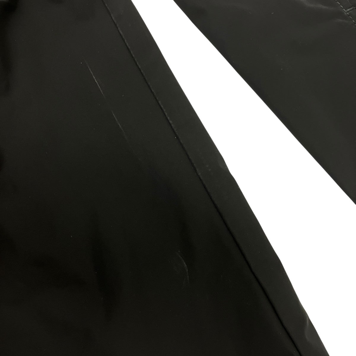 ナイロンジップジャケット