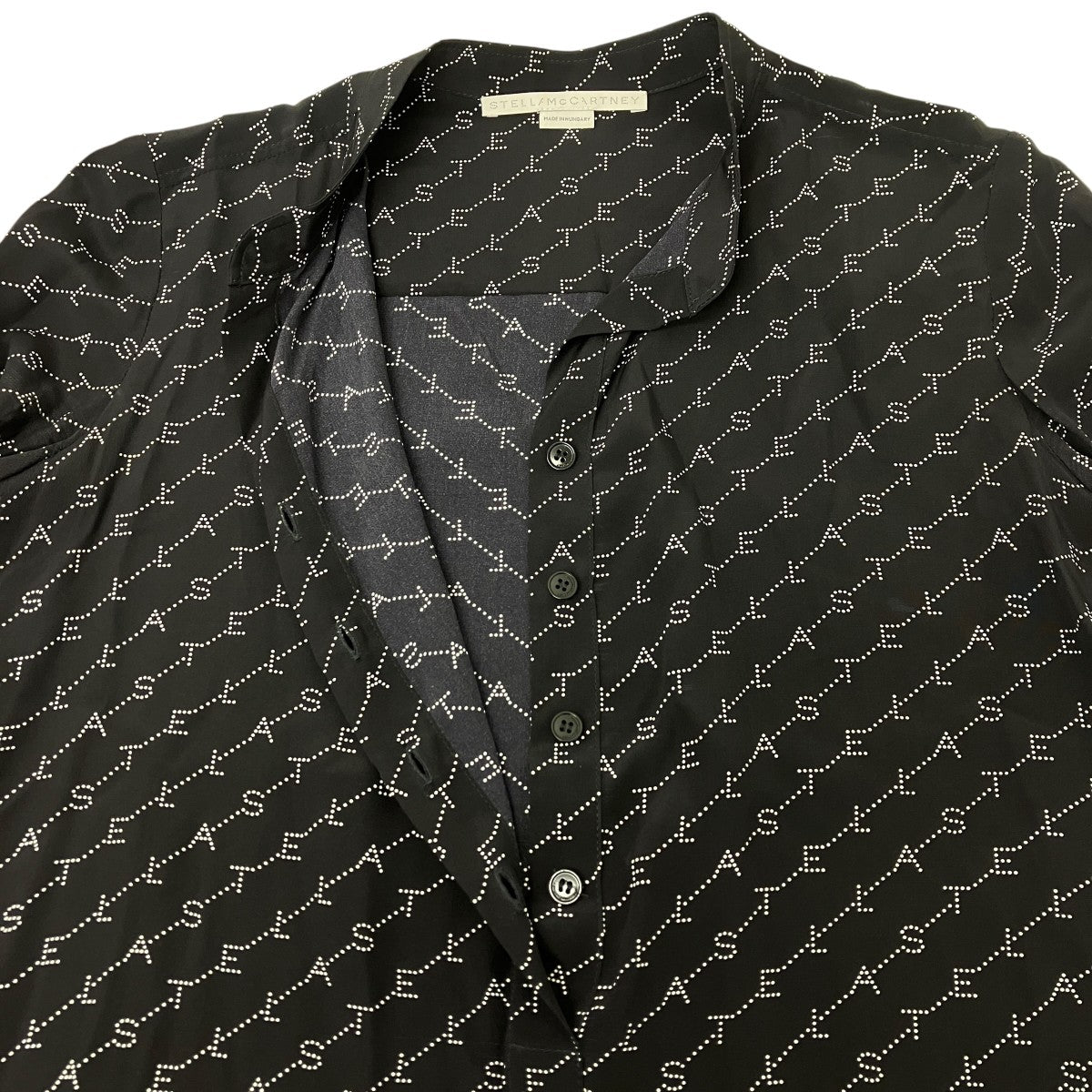 ロゴ総柄シルクシャツ