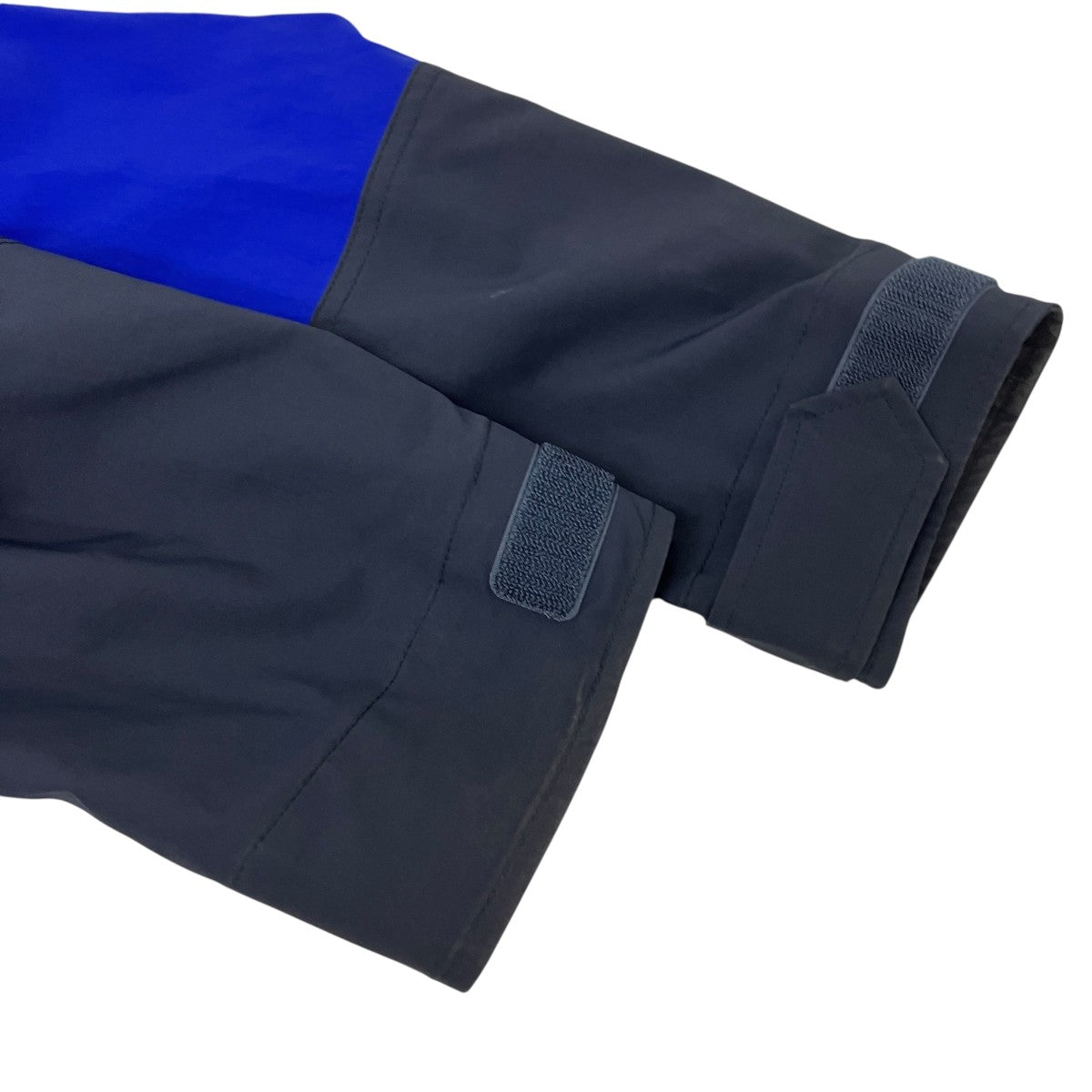 WHITE MOUNTAINEERING マルチポケットマウンテンパーカー 古着・中古-4枚目のアイテム画像