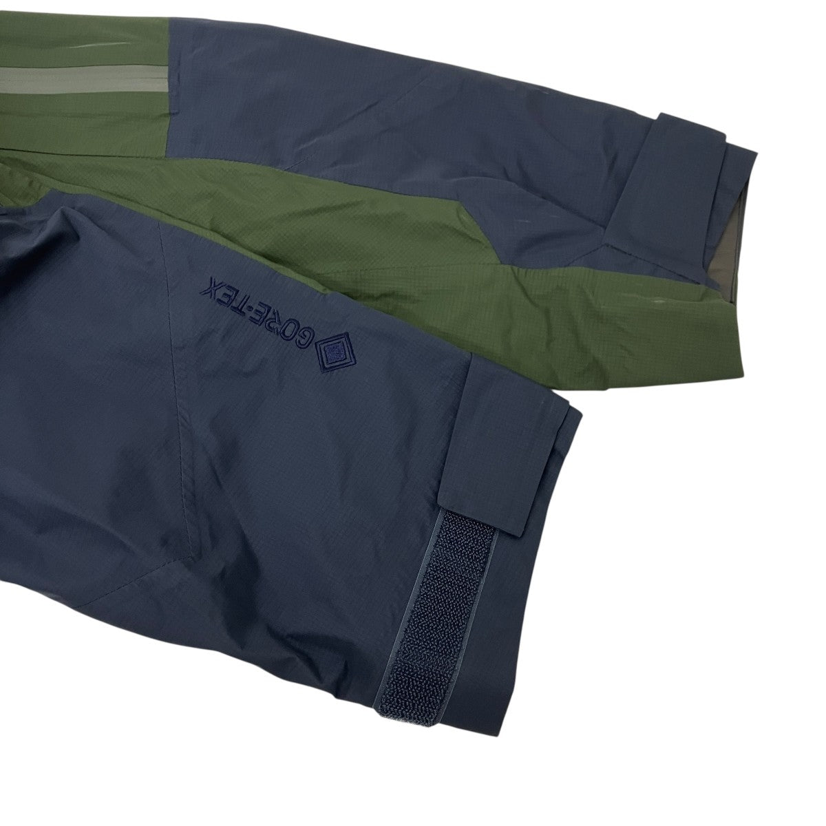 WHITE MOUNTAINEERING 多重ジップポケットマウンテンパーカー 古着・中古-4枚目のアイテム画像