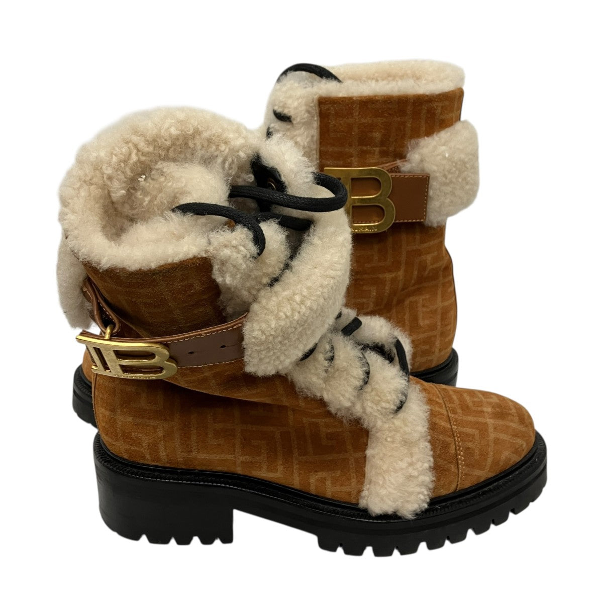 ムートンブーツ