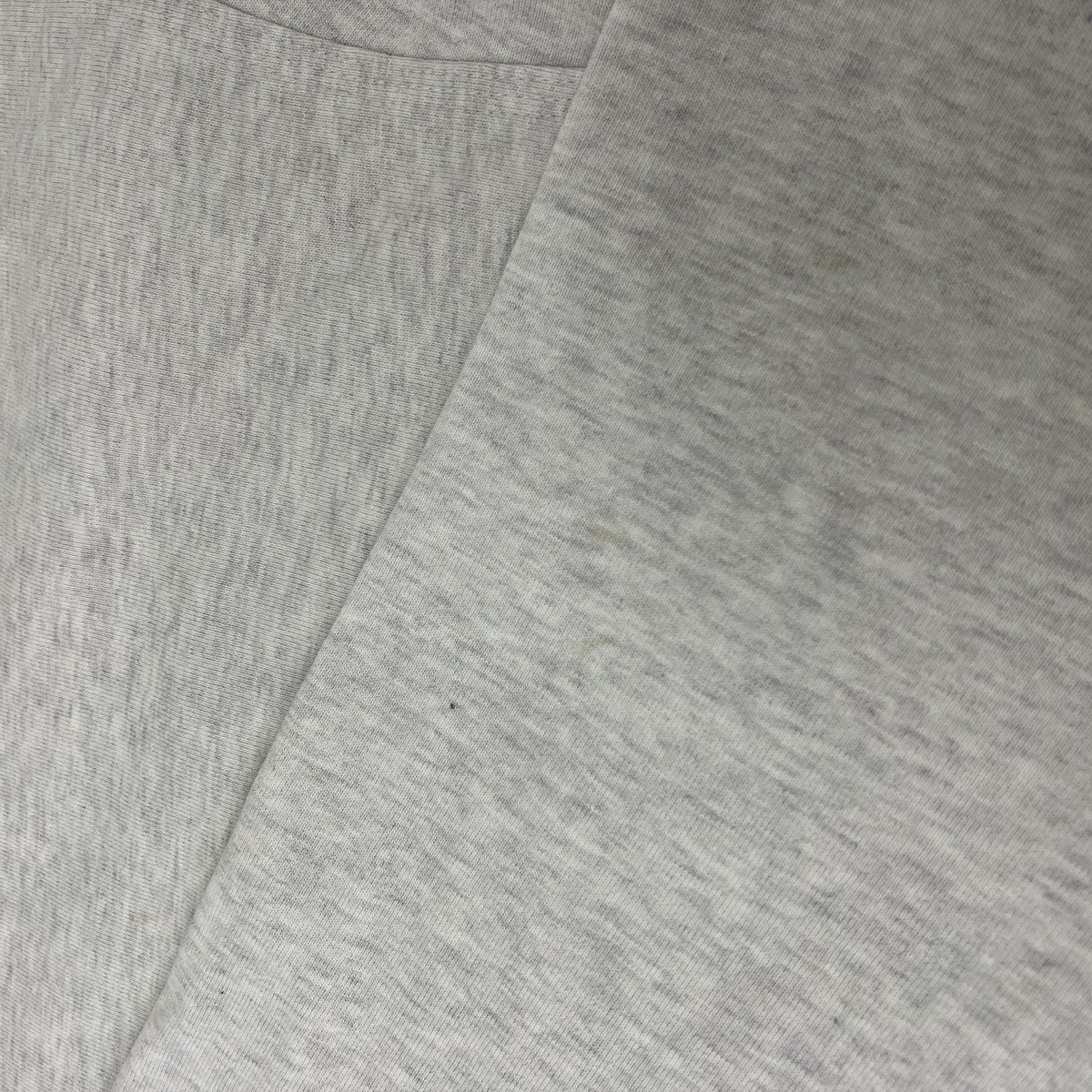 フロント刺繍スウェット