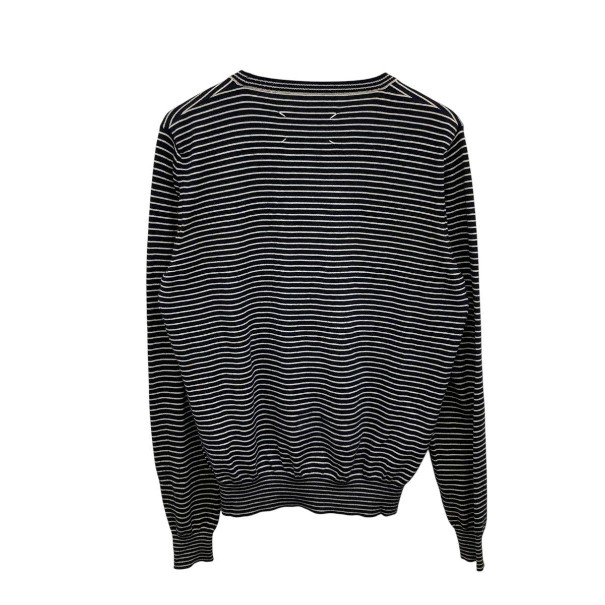 VネックロングスリーブTシャツ