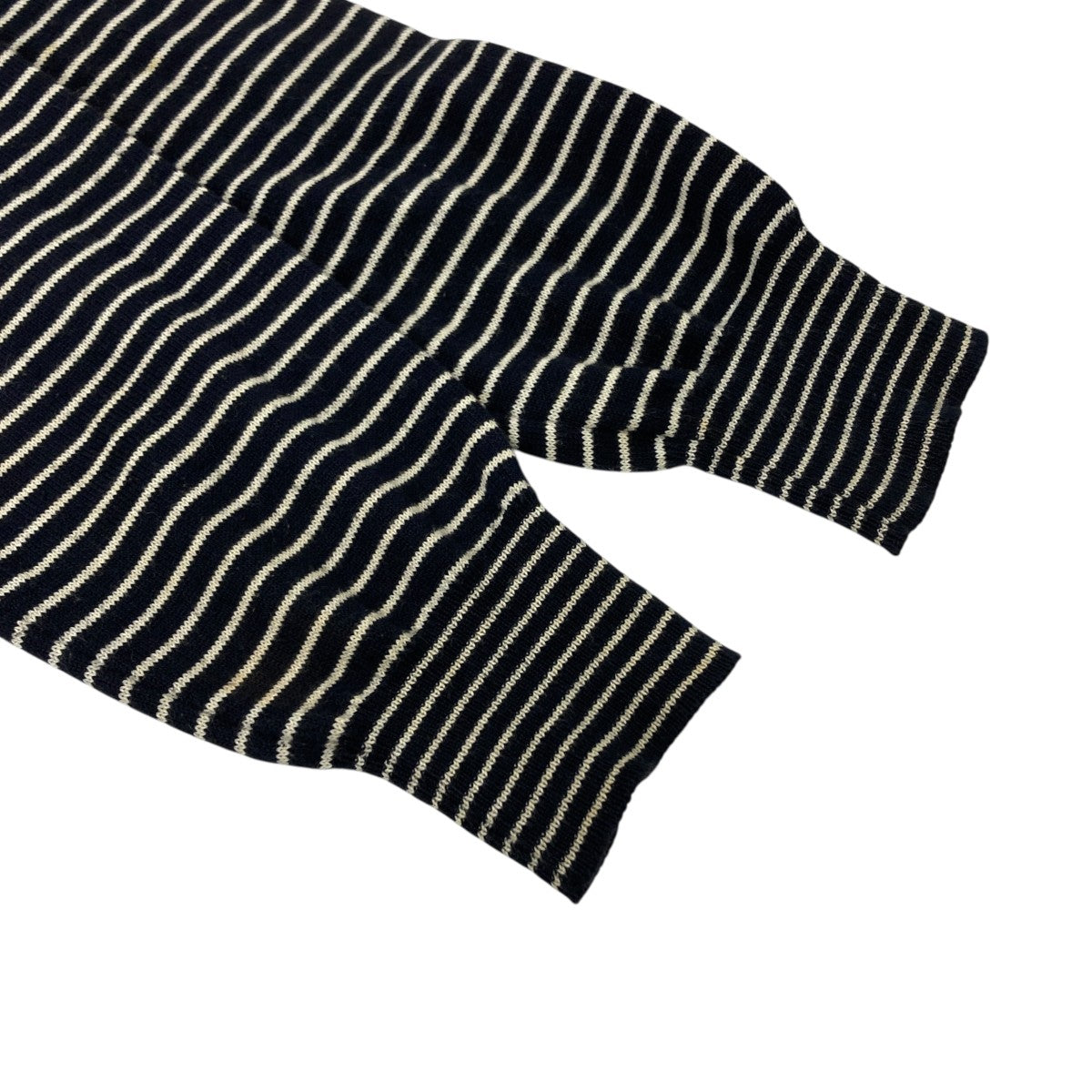 VネックロングスリーブTシャツ
