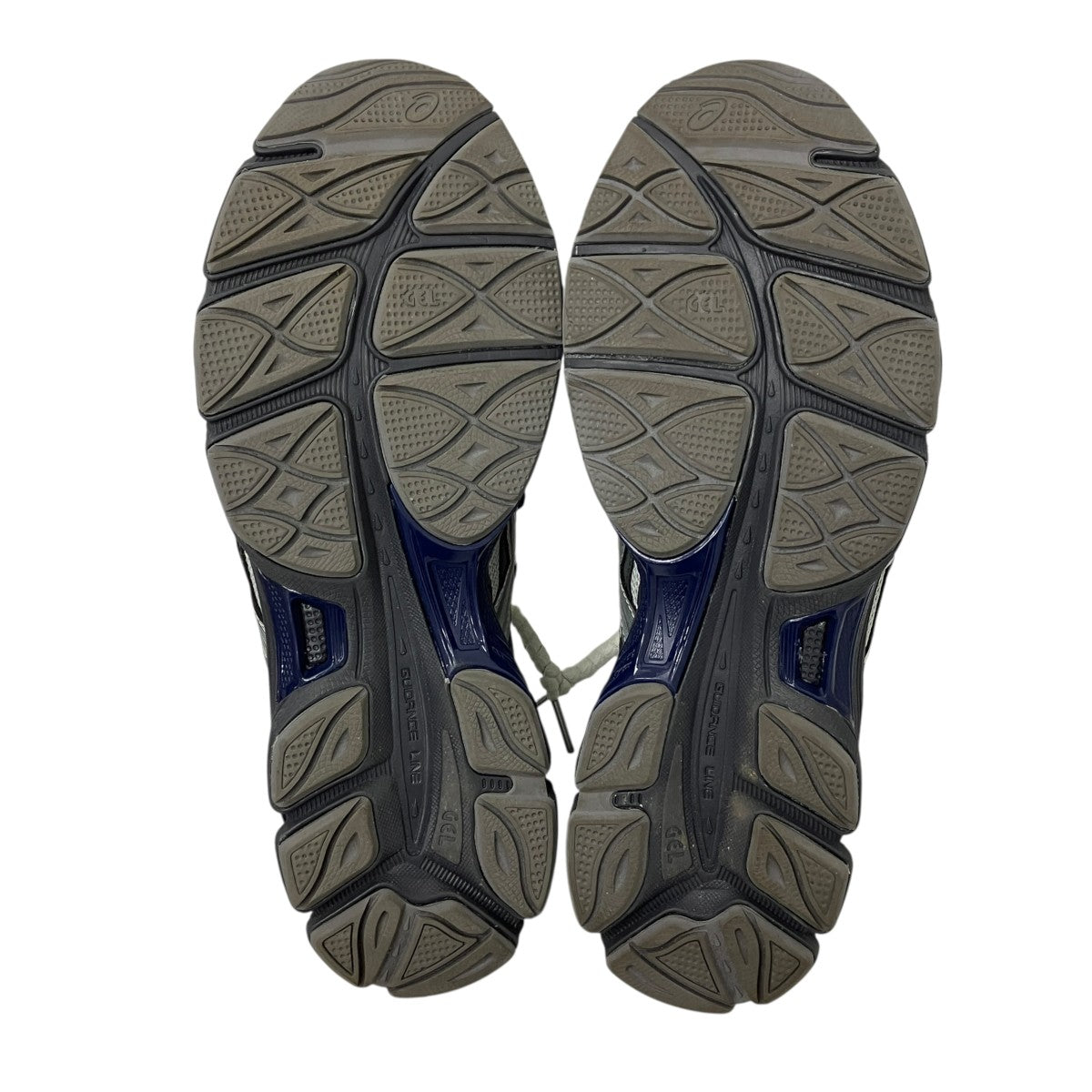 Gel-Cumulus 16 TG スニーカー