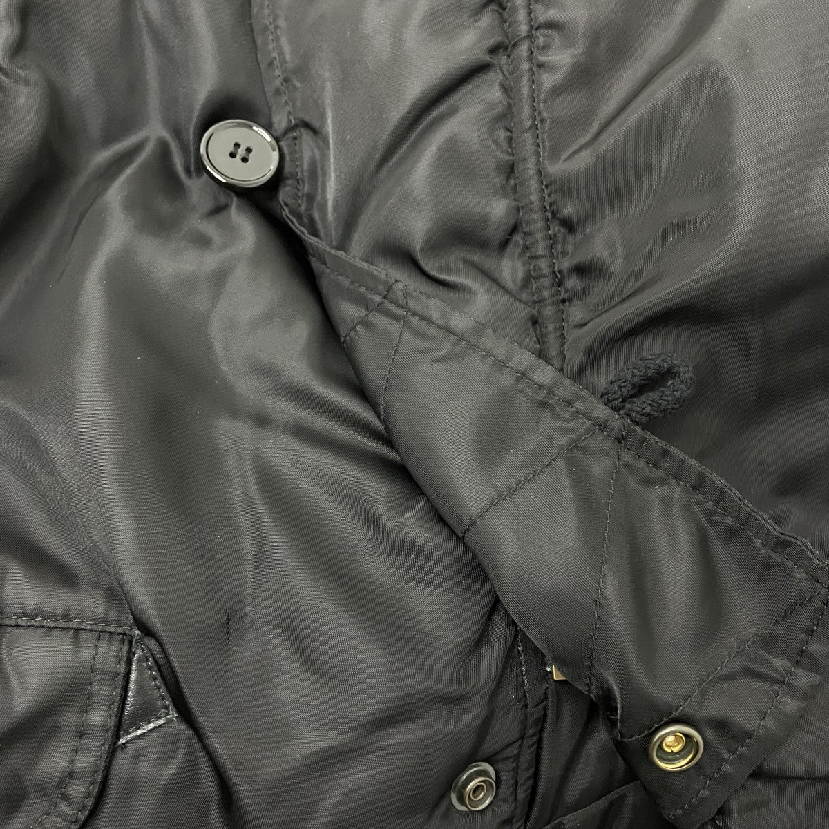 NYLON BOMBER JACKET ナイロンボンバージャケット