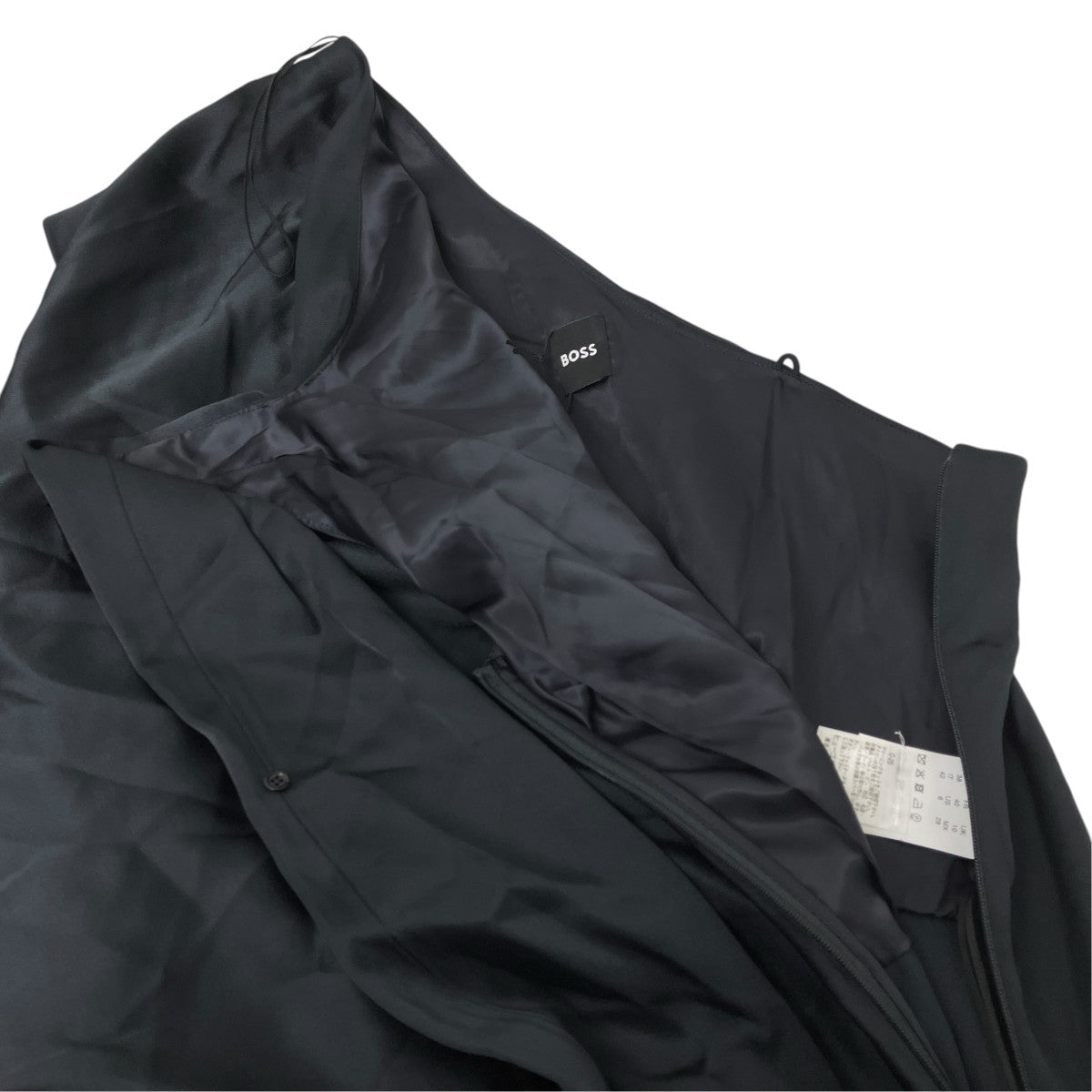 HUGO BOSS ストレートレッグ ジャンプスーツ ピン＆ギャザーディテール 古着・中古-3枚目のアイテム画像