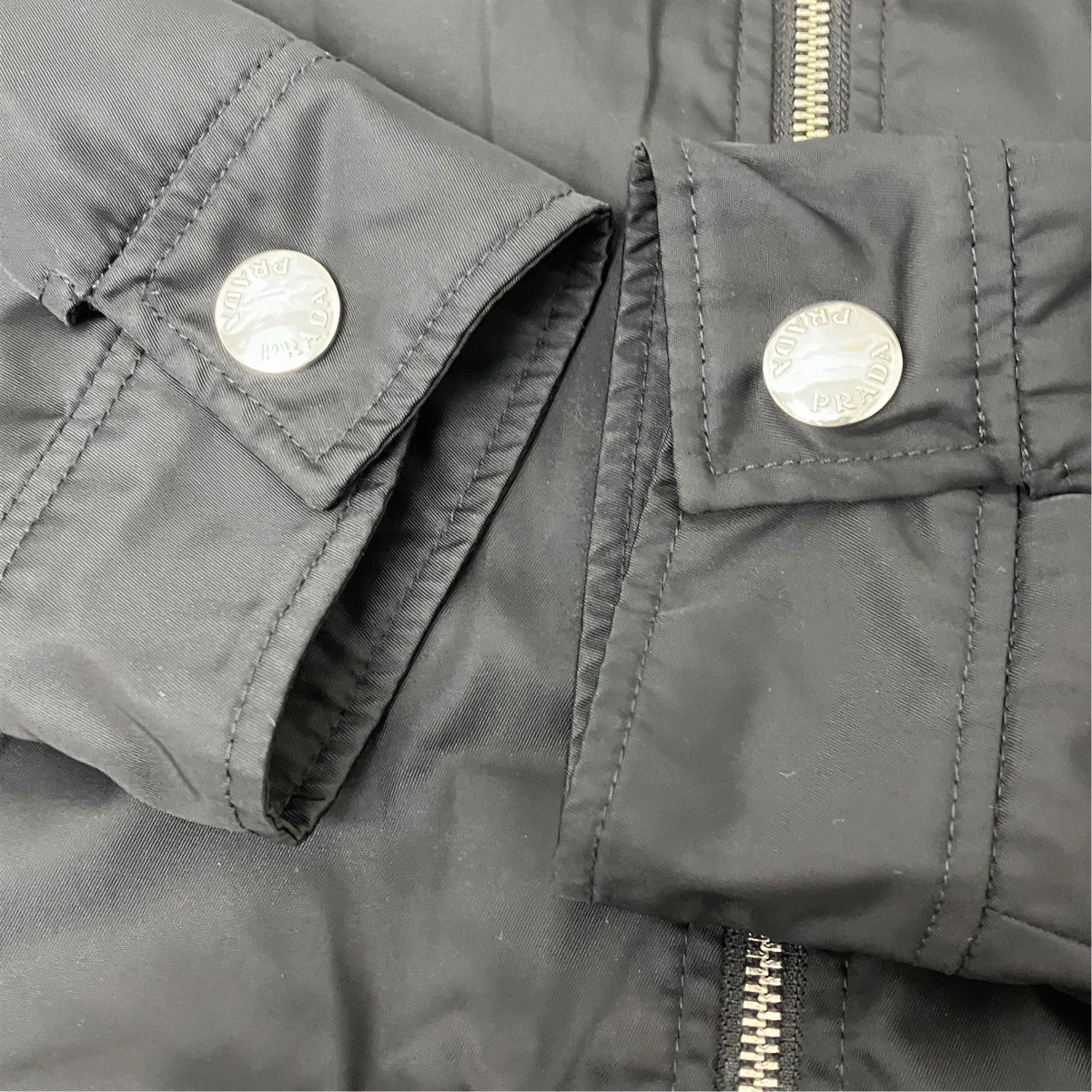 PRADA 三角プレートジャケット 古着・中古-4枚目のアイテム画像