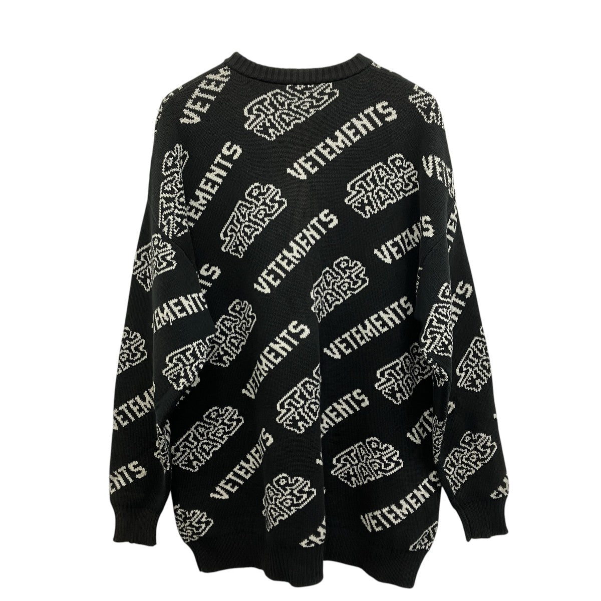 VETEMENTS 総柄ニット 古着・中古-2枚目のアイテム画像