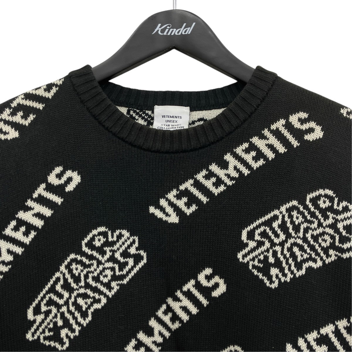 VETEMENTS 総柄ニット 古着・中古-3枚目のアイテム画像