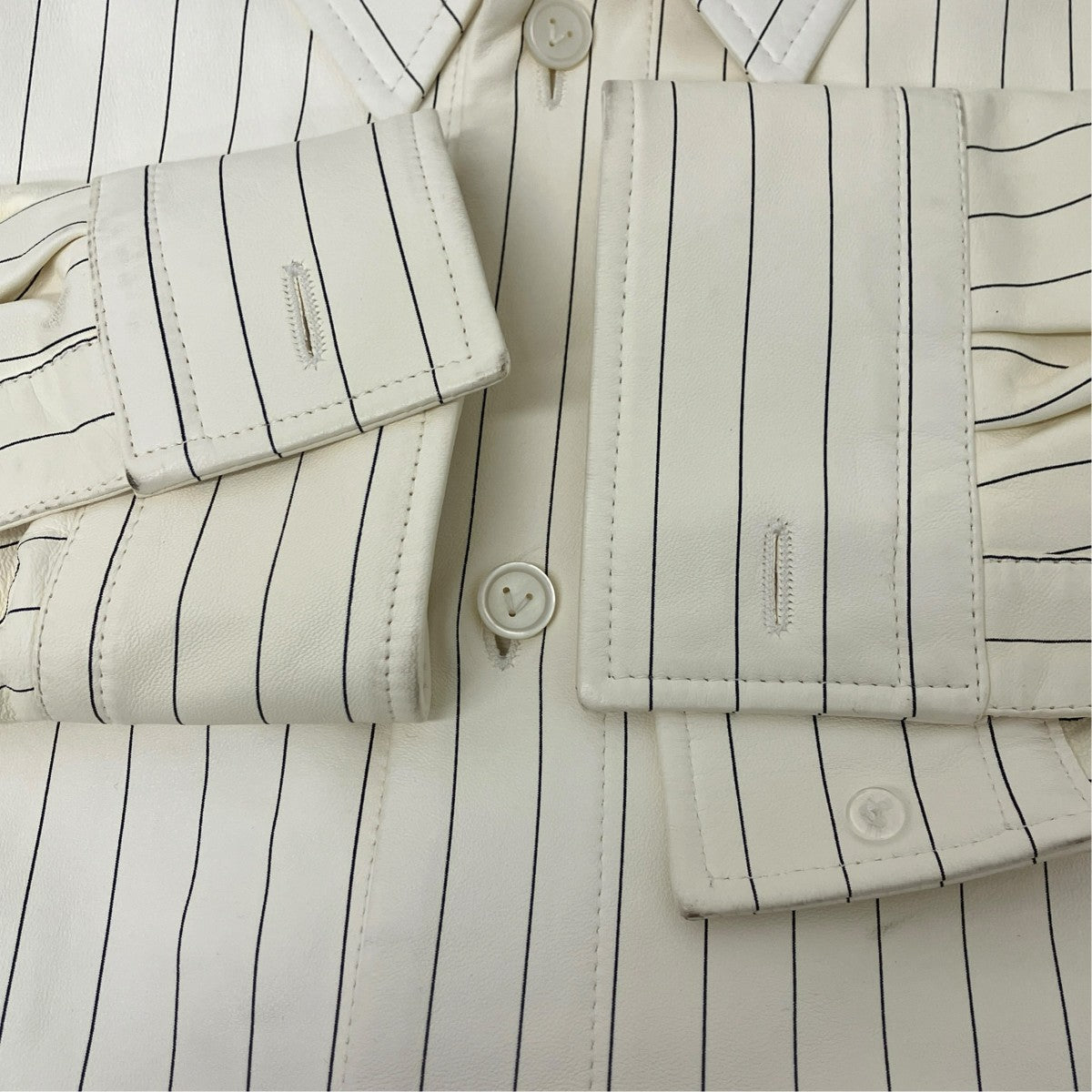 BOTTEGA VENETA シープレザーストライプロングコート 古着・中古-4枚目のアイテム画像