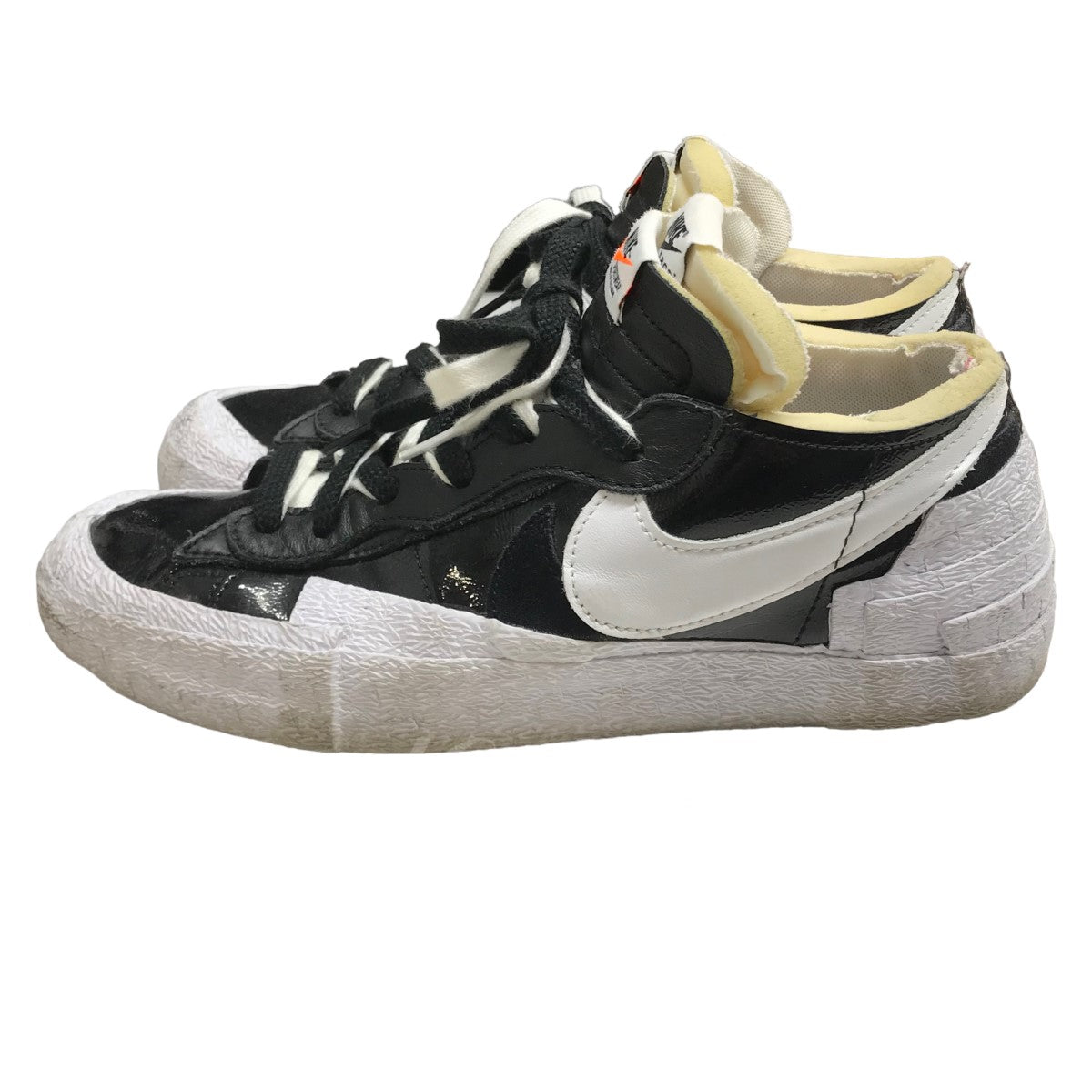 ナイキ×サカイの「BLAZER LOW／SACAI」スニーカーです。 NIKE×sacai シューズ 古着・中古アイテム