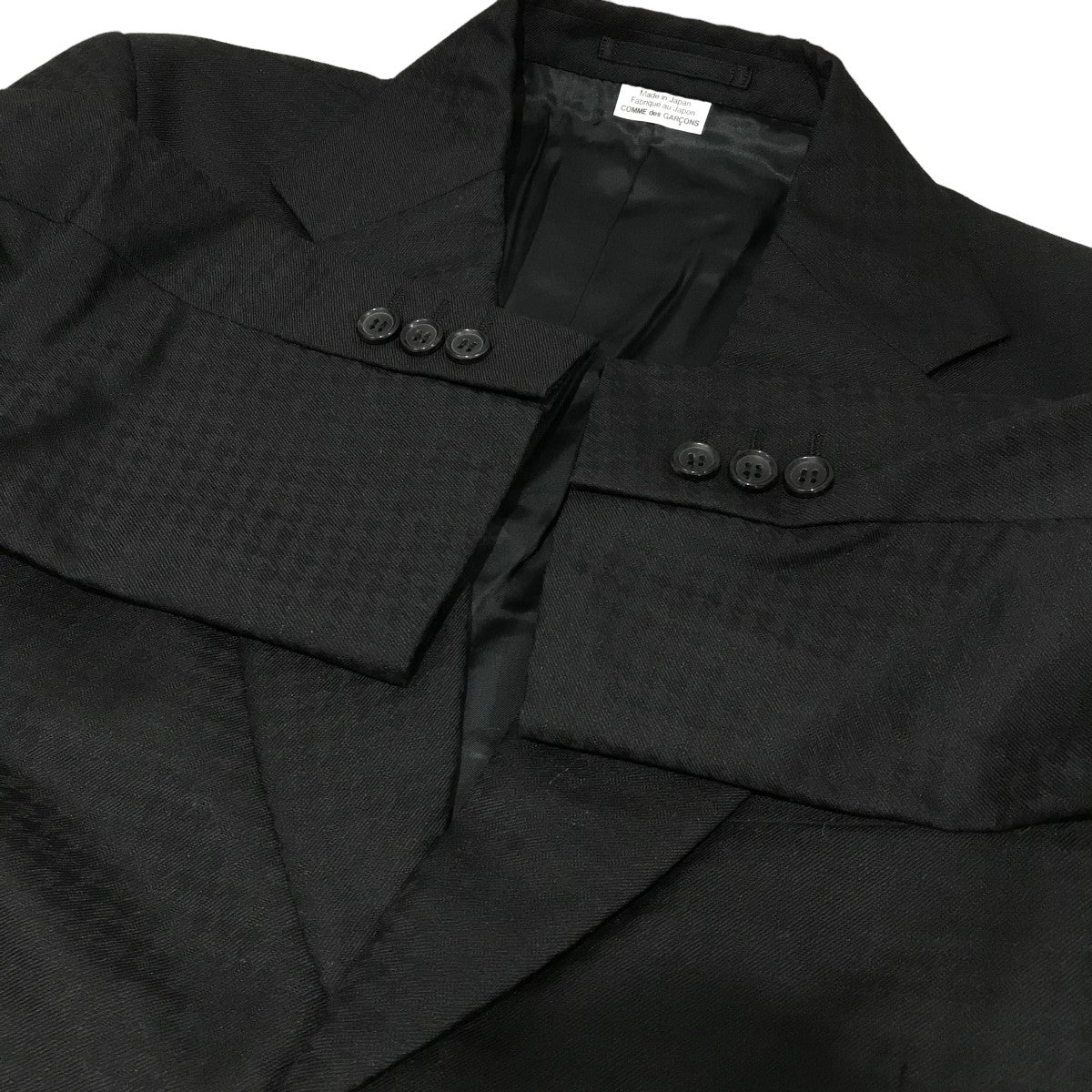 COMME des GARCONS HOMME PLUS(コムデギャルソンオムプリュス) 23AWフェイクファードッキングテーラードコートPL-J029  PL-J029 ブラック サイズ S｜【公式】カインドオルオンライン ブランド古着・中古通販【kindal】