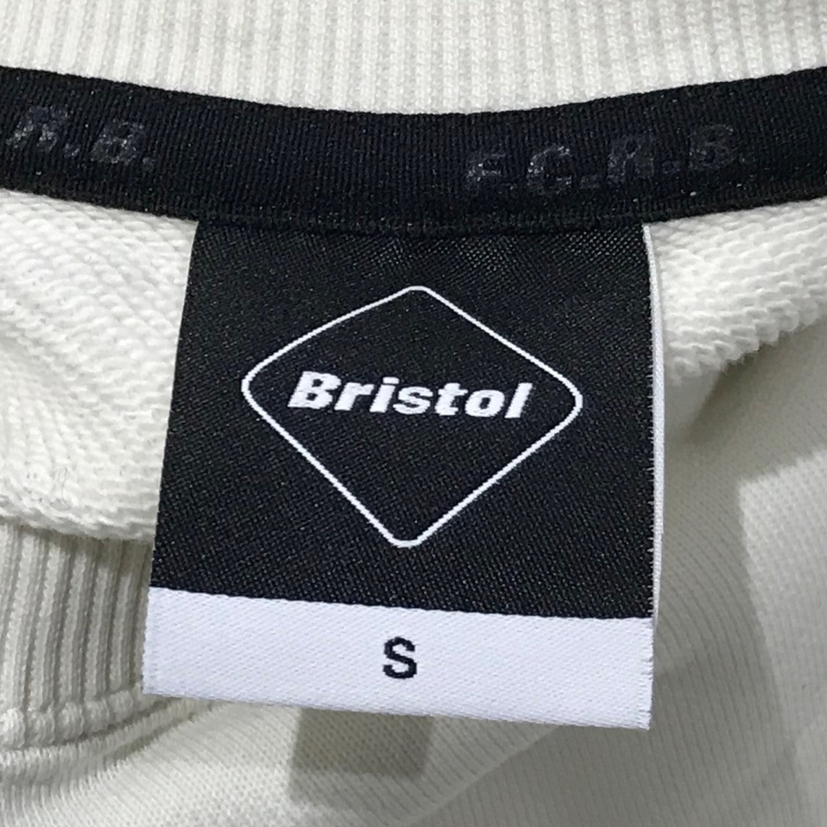 F．C．R．B．(エフシーアールビー) SYNTHETIC LEATHER APPLIQUE