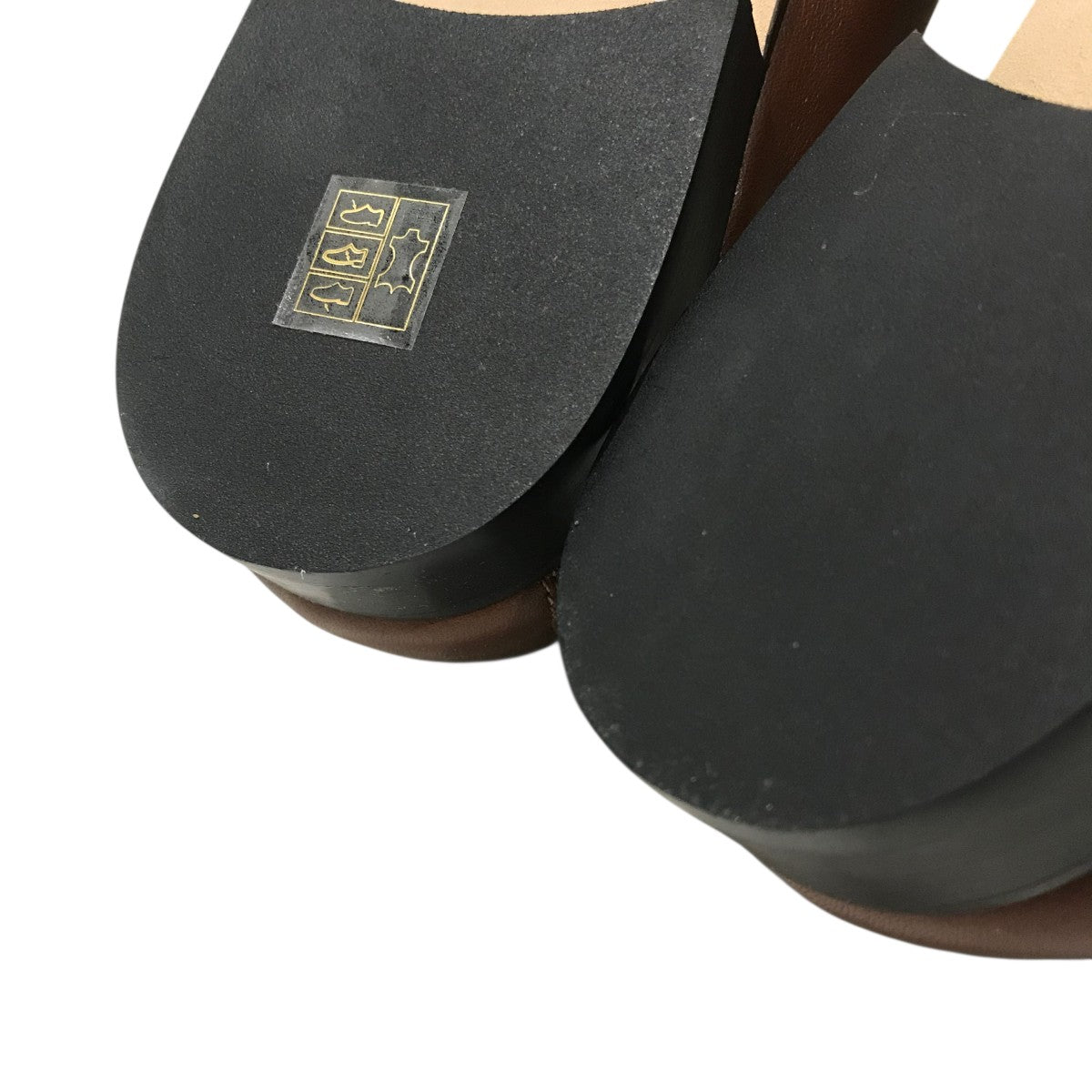 hereu へリュー マンテラ ブラウン 37 Shoes and bags crafted in Spain - HEREU日本公式オンライン