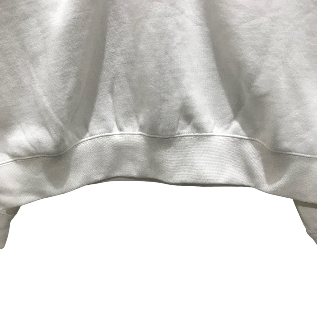 バックロゴスウェット