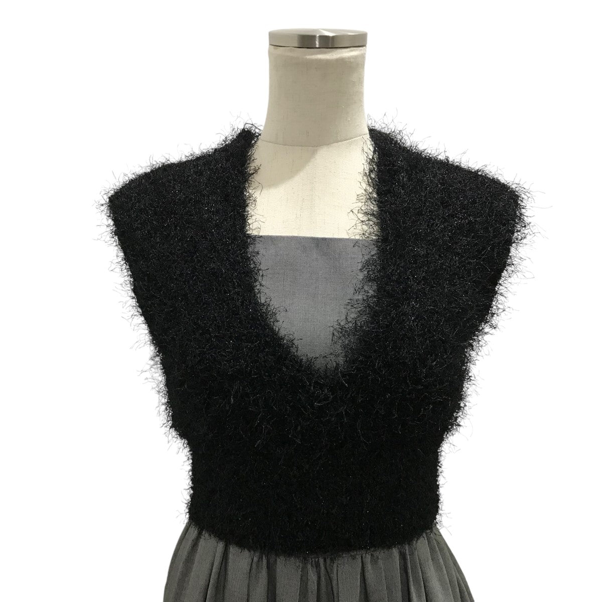 新品タグ付き　SNIDEL ラメプルオーバーセットワンピース SNIDEL】新品タグ付き ラメプルオーバーセットワンピース - メルカリ