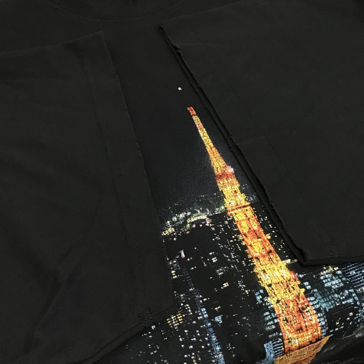 BALENCIAGA(バレンシアガ) GINZA STORE ヴィンテージ加工タワー BALENCIAGA(バレンシアガ) GINZA STORE ヴィンテージ加工タワー