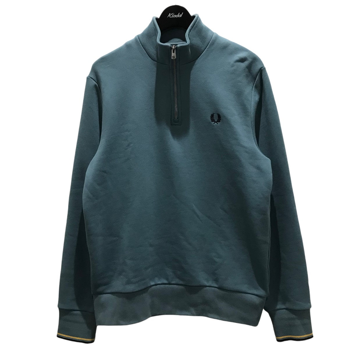 フレッドペリーのハーフジップスウェット M3574です。 FRED PERRY 古着・中古 トップス アイテム