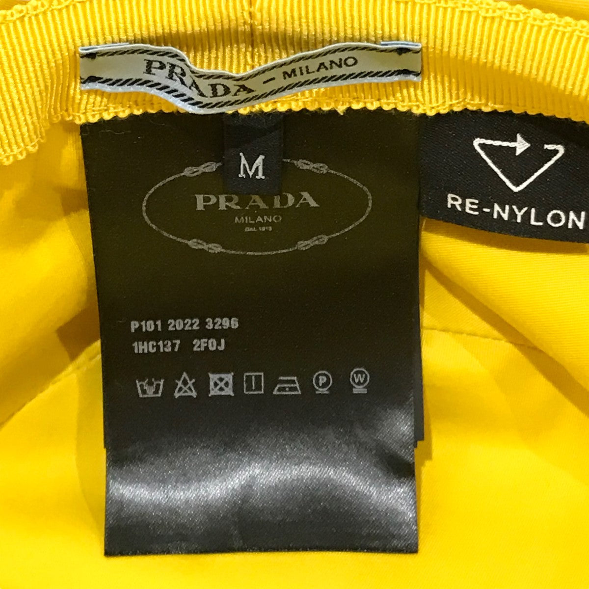 PRADA バケットハット 青とベージュストライプ 三越伊勢丹 | PRADA/プラダ_Women通販 | Re-Nylon バケット