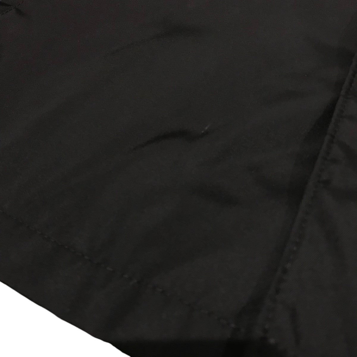 PRADA(プラダ) Re-Nylon 三角ロゴプレート半袖シャツSC449 SC449