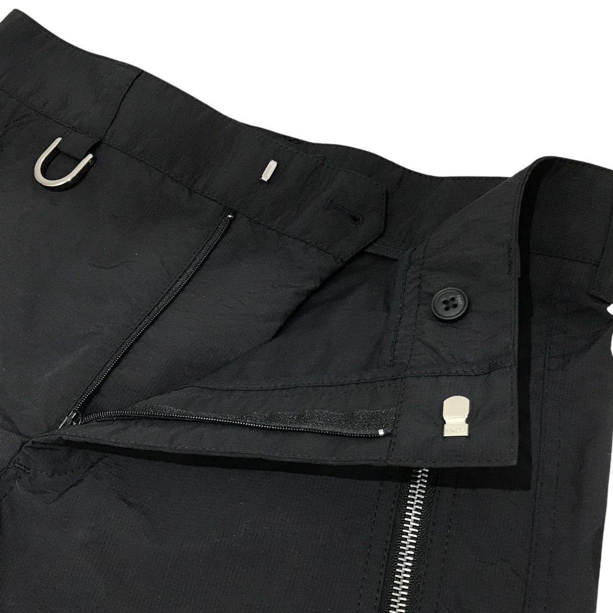FENDI(フェンディ) ナイロンFロゴジップカーゴパンツ12CPF-22-3130 