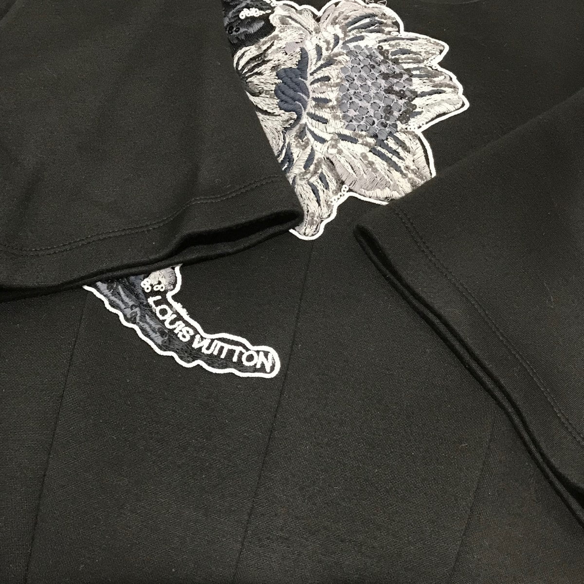 LOUIS VUITTON(ルイヴィトン) 刺繍スパンコールワンピースRW172B DVW