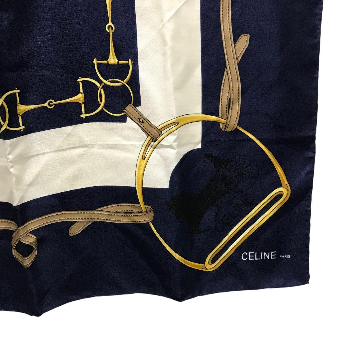 CELINE(セリーヌ) シルク大判スカーフ ブルー｜【公式】カインド