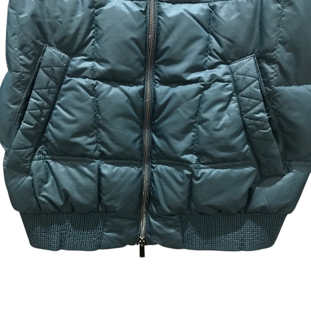 FENDI ダウンジャケットFW0439 古着・中古-4枚目のアイテム画像