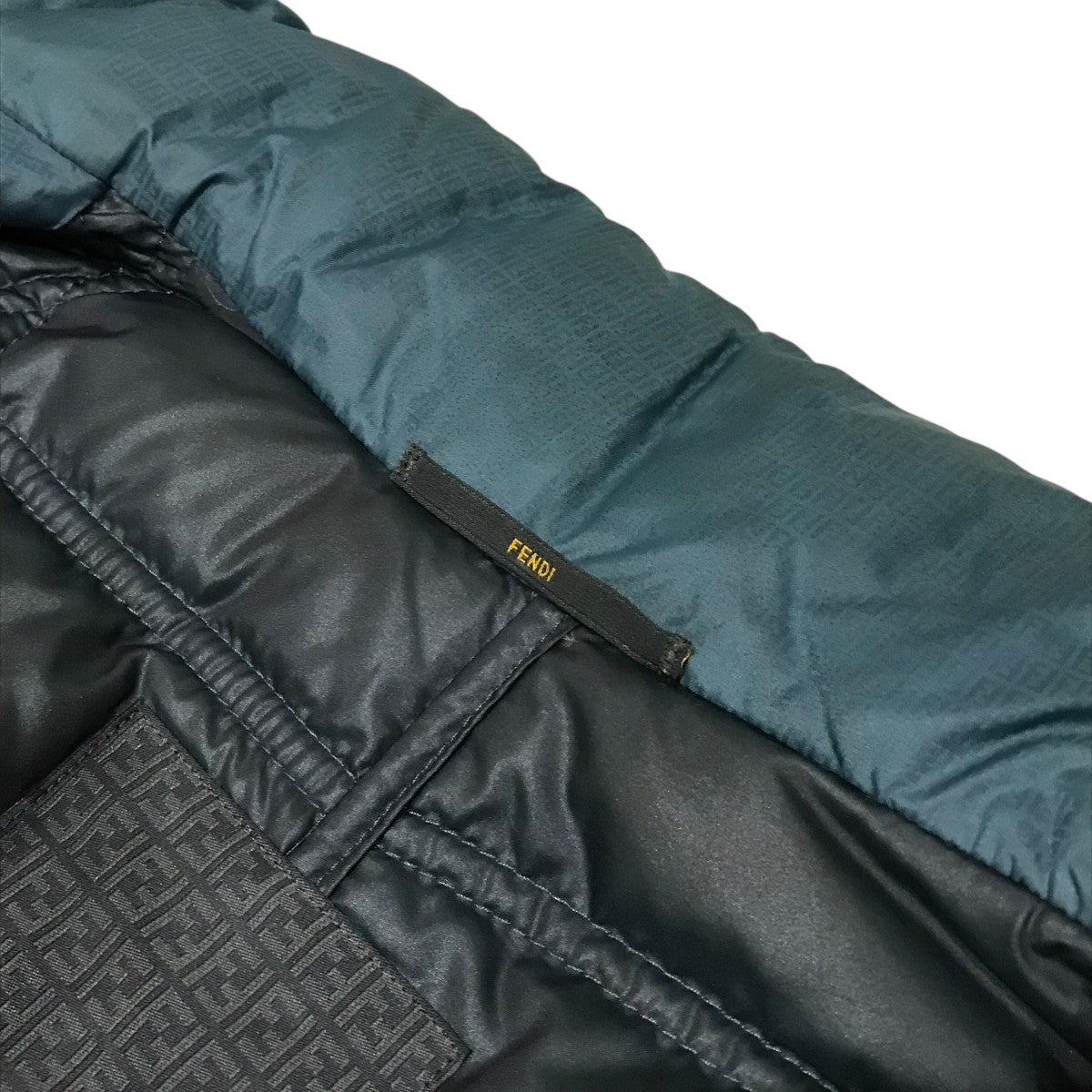 FENDI ダウンジャケットFW0439 古着・中古-6枚目のアイテム画像