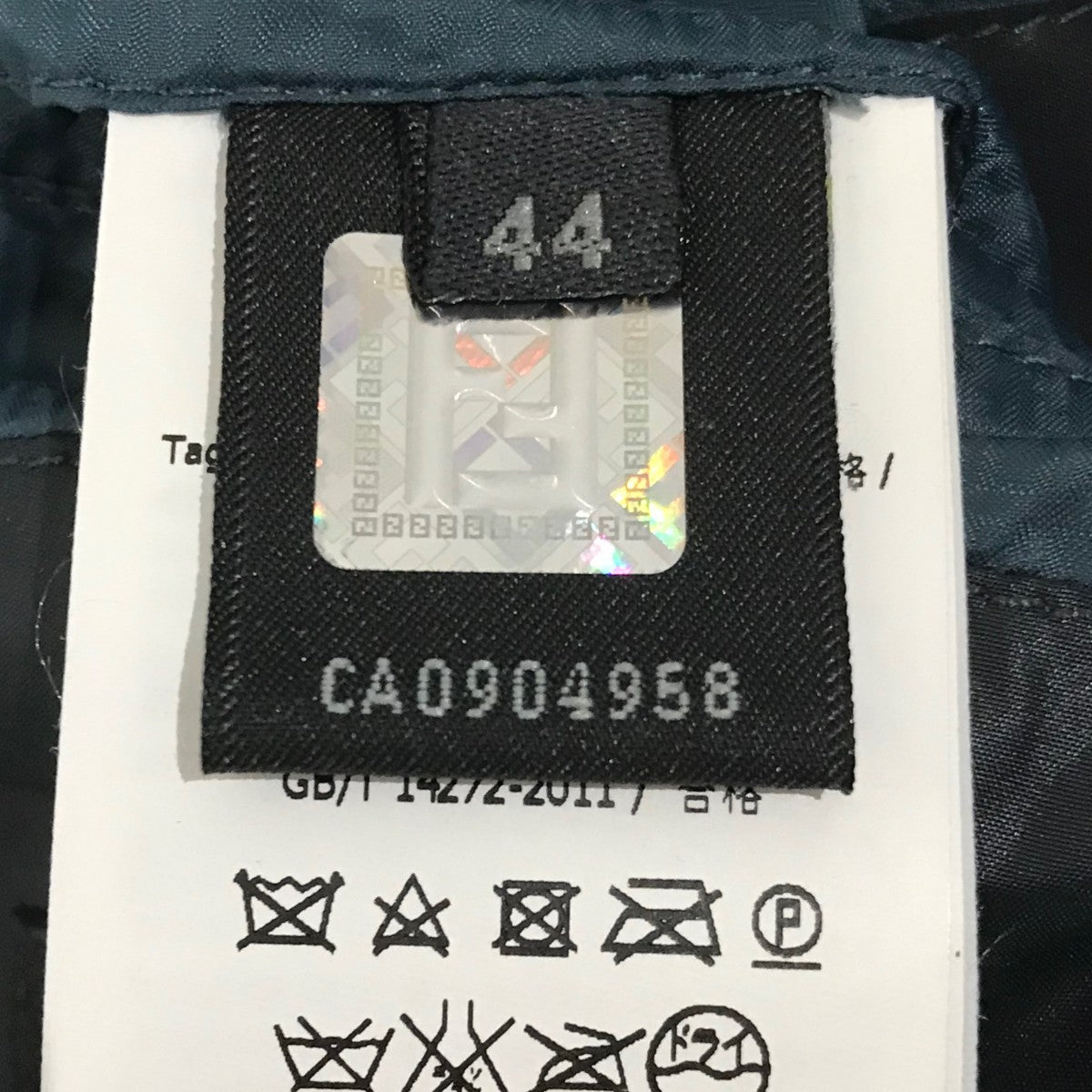 FENDI ダウンジャケットFW0439 古着・中古-9枚目のアイテム画像