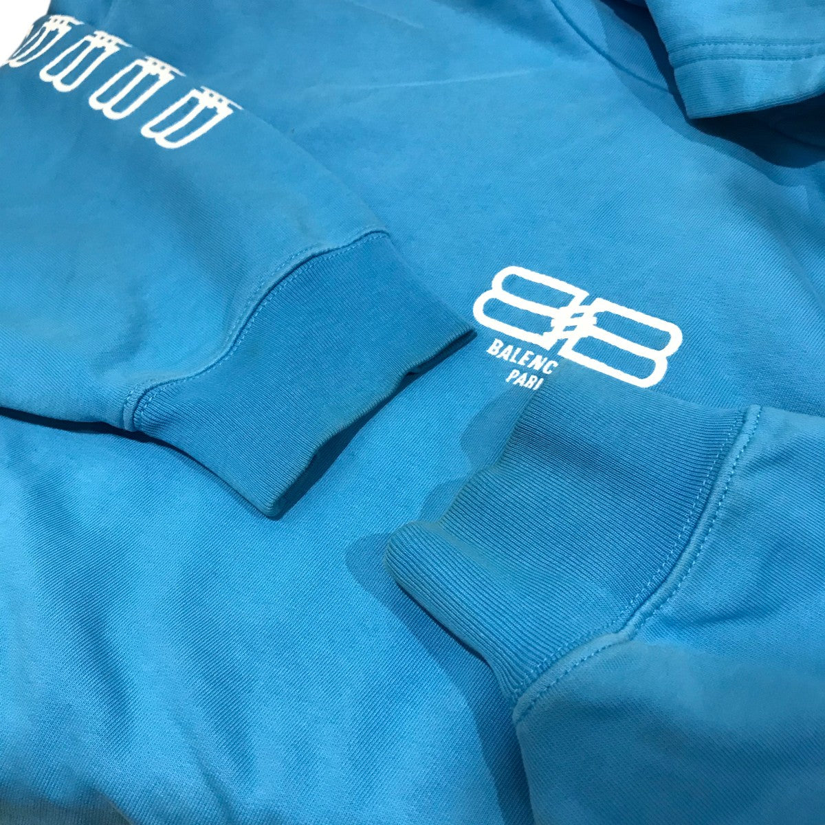BALENCIAGA(バレンシアガ) ロゴ刺繍プルオーバーパーカー570811 570811