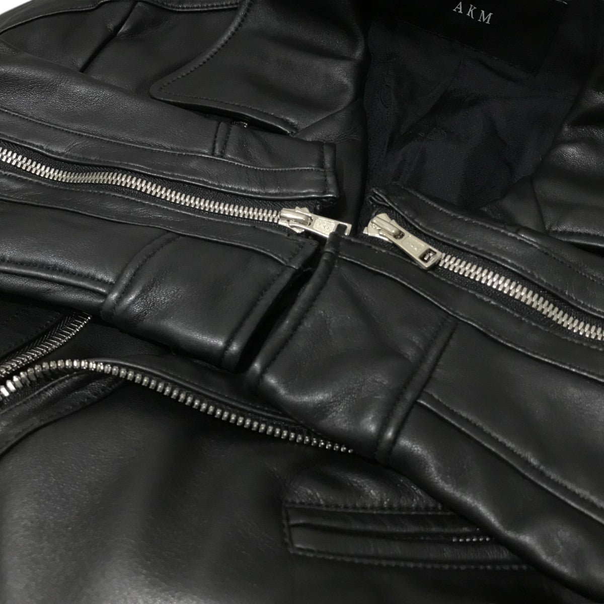 AKM(エイケイエム) SENAラムレザーダブルライダースジャケットB344