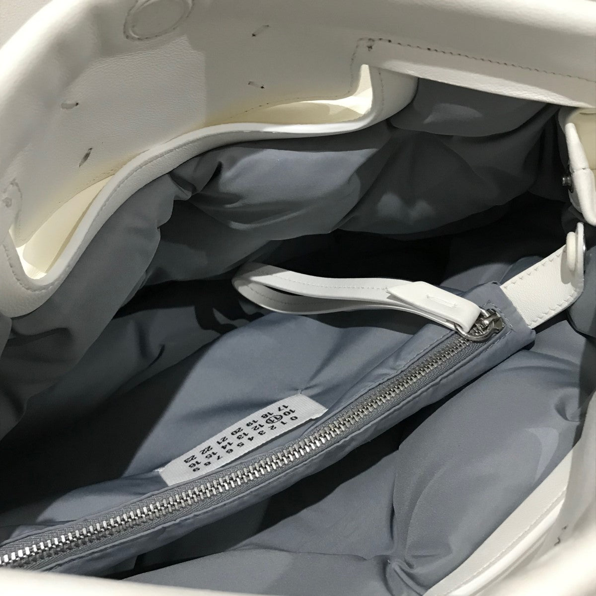 Maison Margiela グラムスラム ミディアム ショルダーバッグ 白