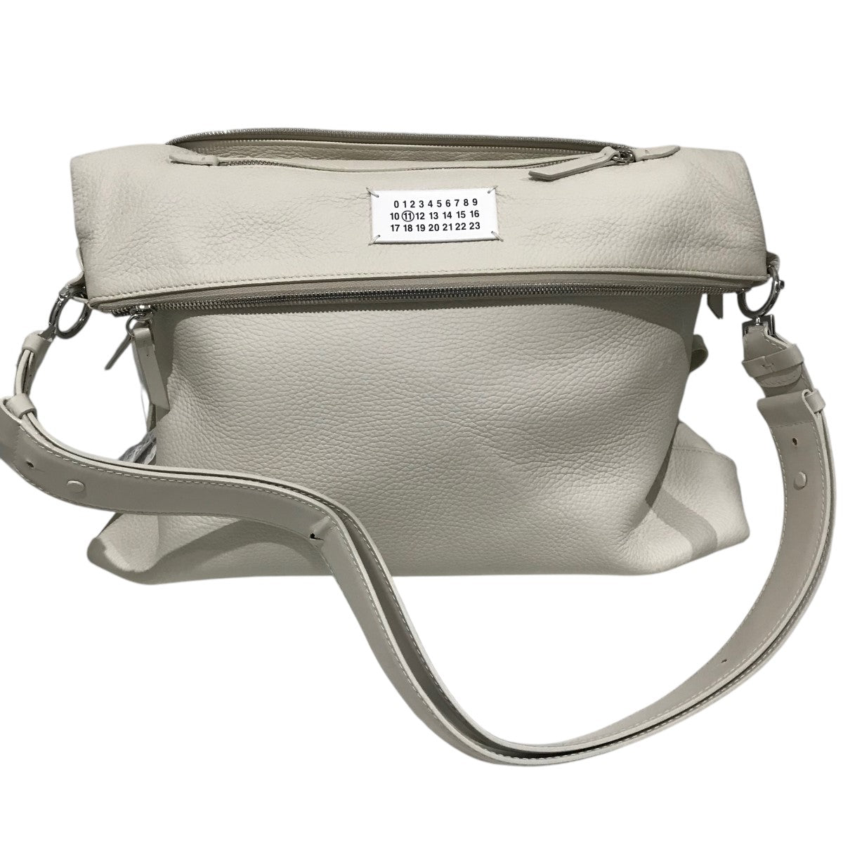 ジーマーミさま専用　メゾンマルジェラ　5AC ショルダーバッグ　　レザー　白 ジーマーミさま専用 メゾンマルジェラ 5AC ショルダーバッグ