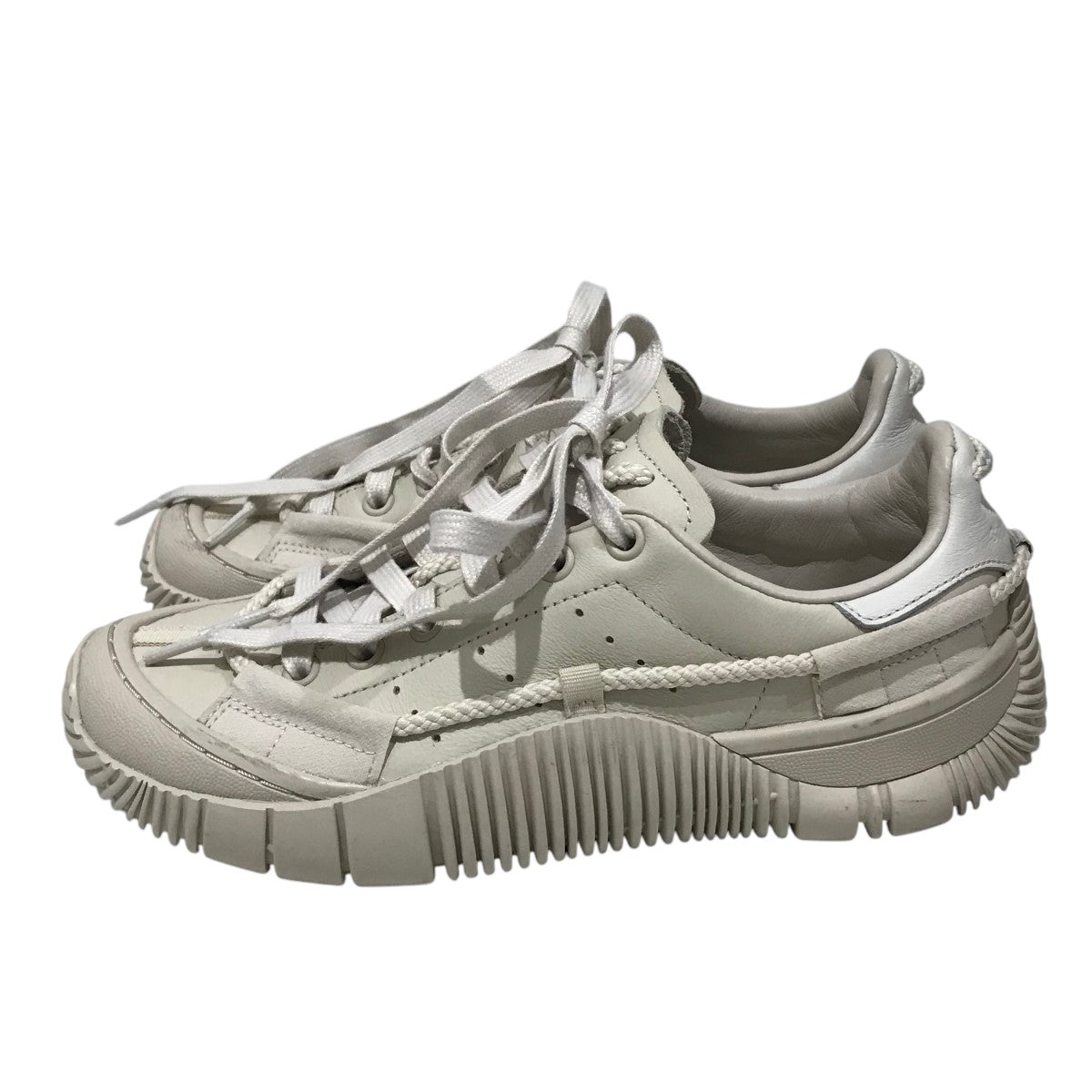 ローカットスニーカーGW6759