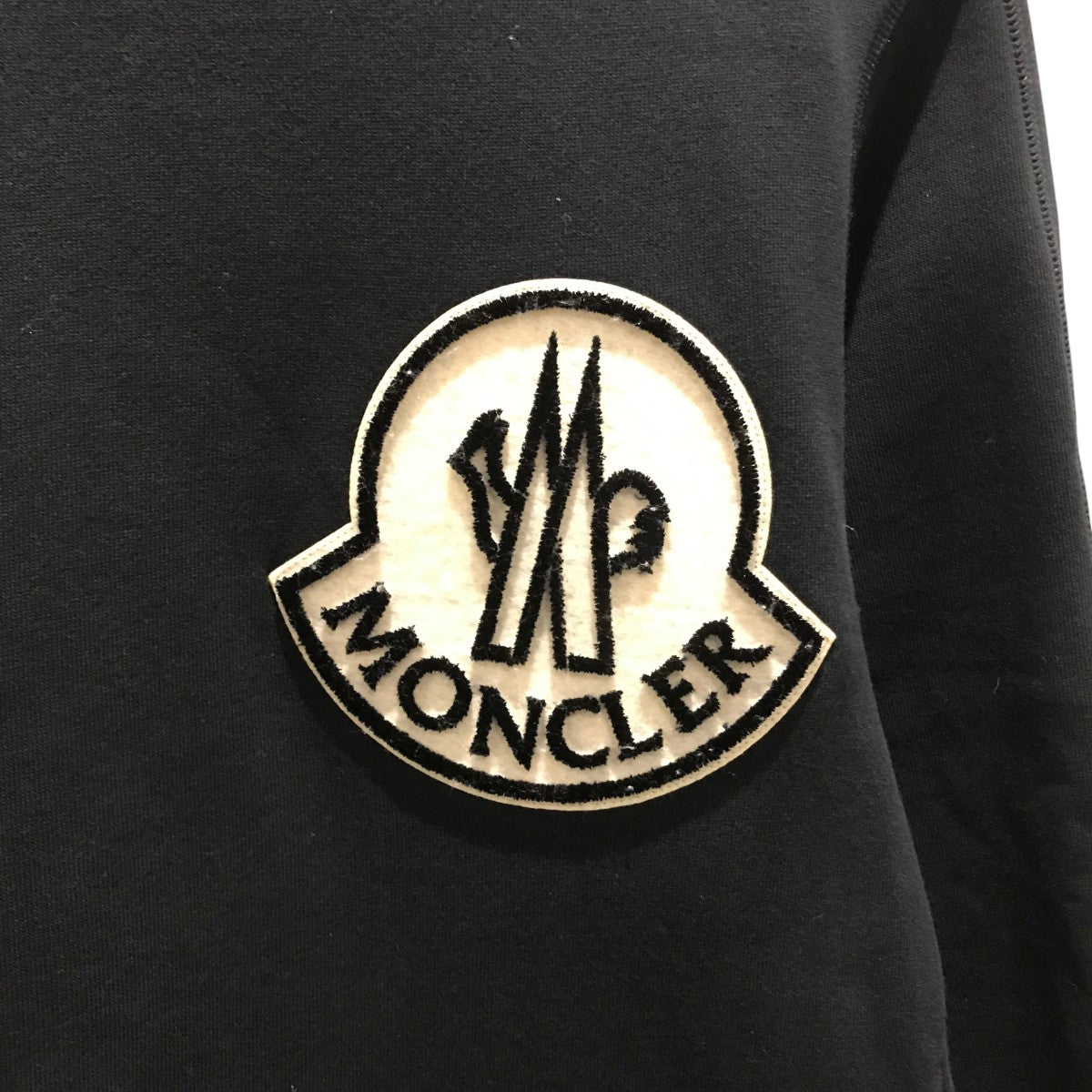 モンクレール XL サイズ!!! マグリア ロゴワッペン トレーナー スウェット モンクレール XL サイズ!!! マグリア ロゴワッペン トレーナー