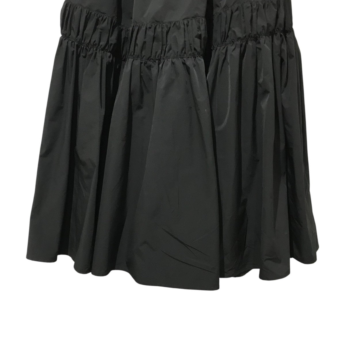 Lily Brown(リリーブラウン) 25SSディティールボリュームタフタ