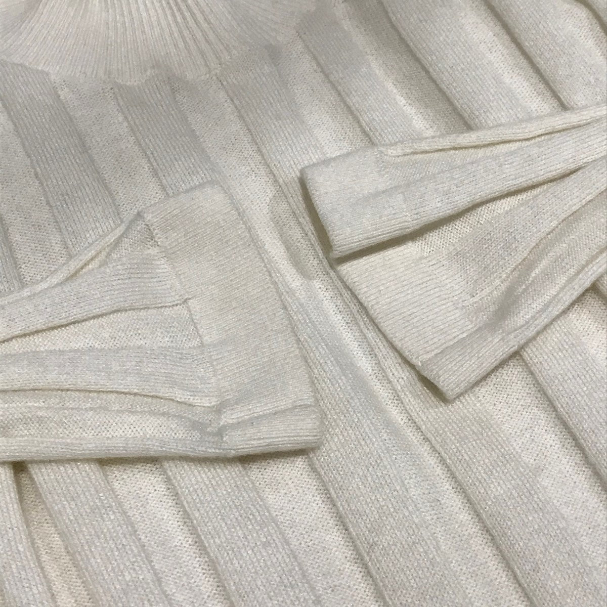 【 COTTON SILK CASHMERE BOTTLENECK TIGHT KNIT】コットンシルクカシミアボトルネックニット23WKN001