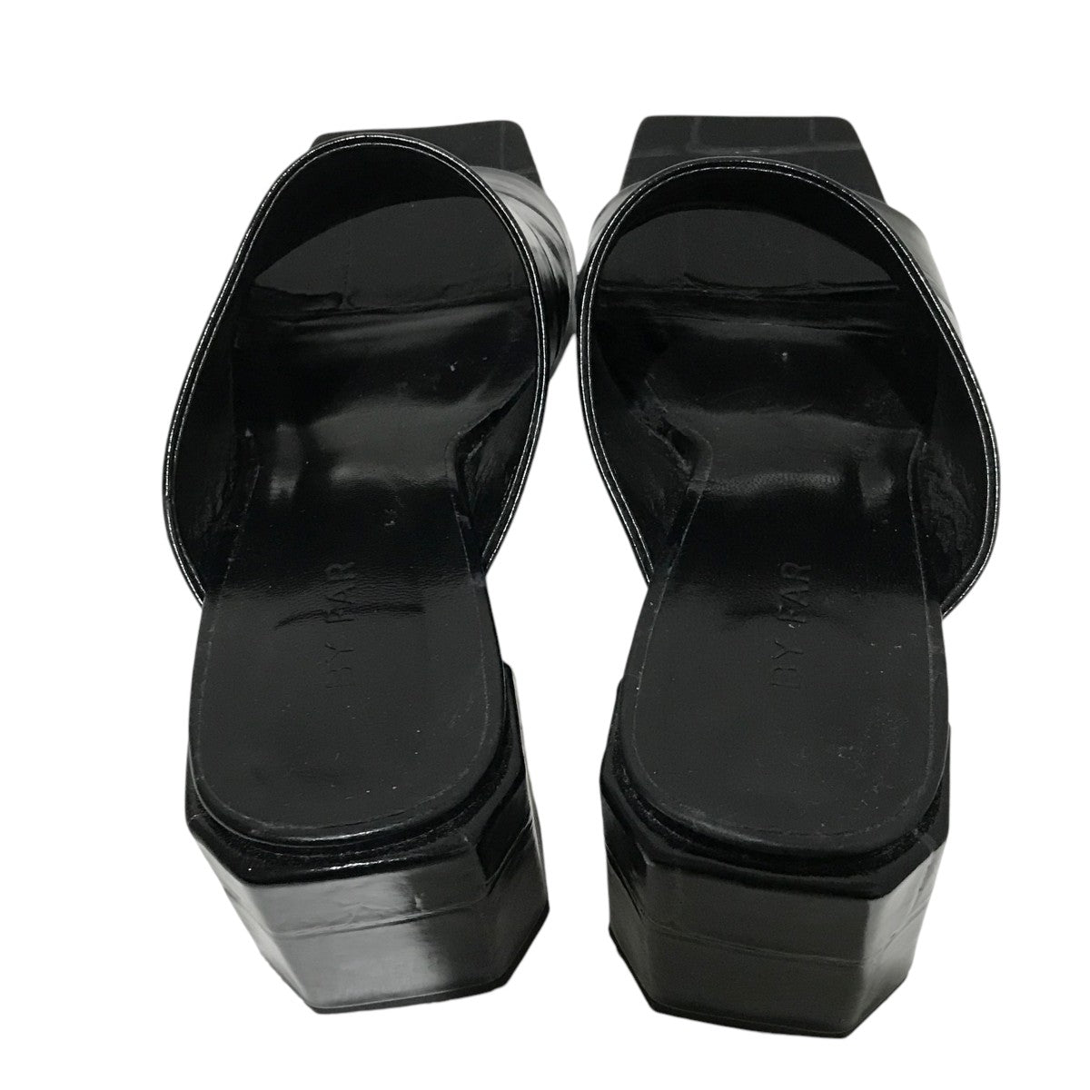 【Katya Black Maxi Croco Embossed Leather】型押しサンダル